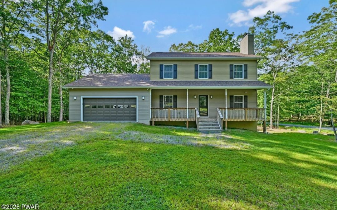 Like-New Masthope Home for Sale—128 Robin Way