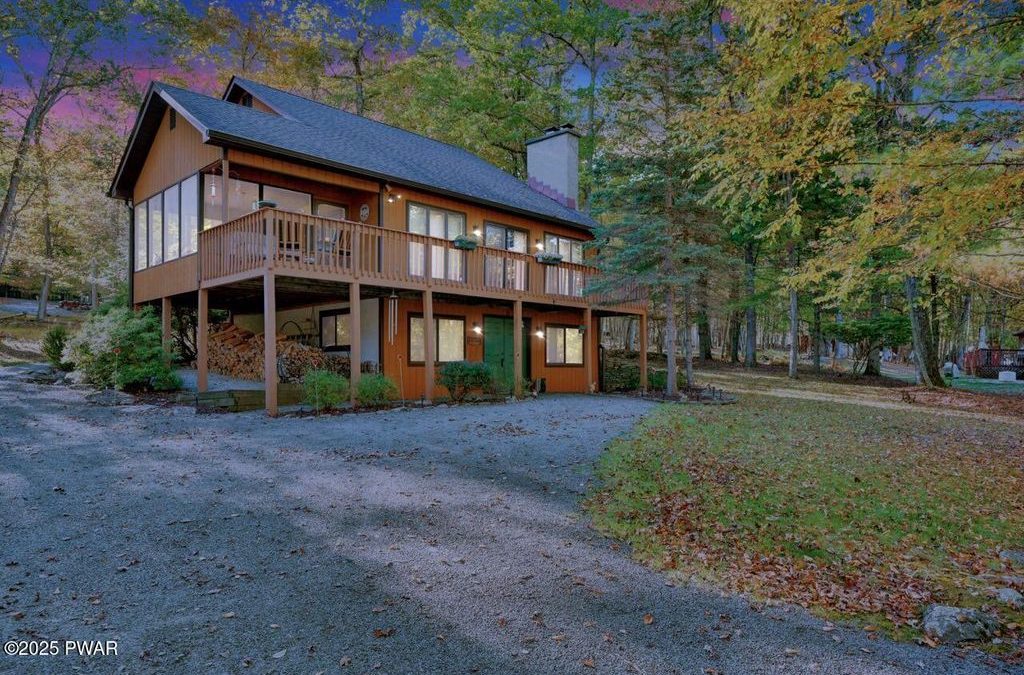 Well-Maintained Masthope Home For Sale -127 Eagle Rock Road